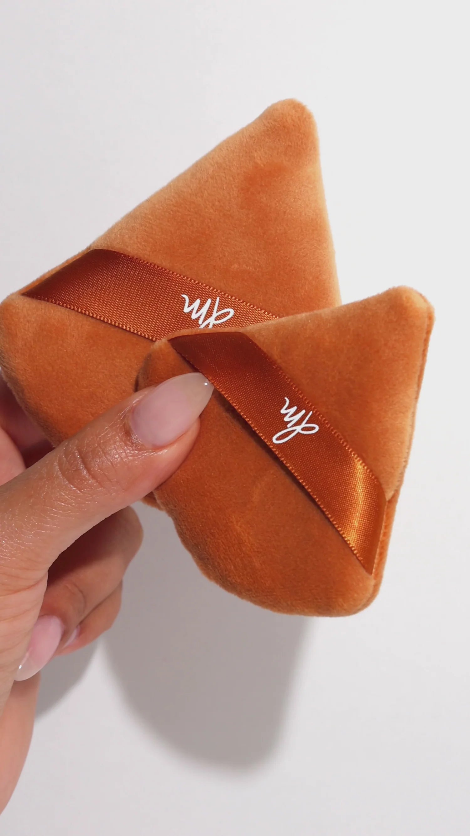 Yummy Skin Velour Puff Duo - Caramel